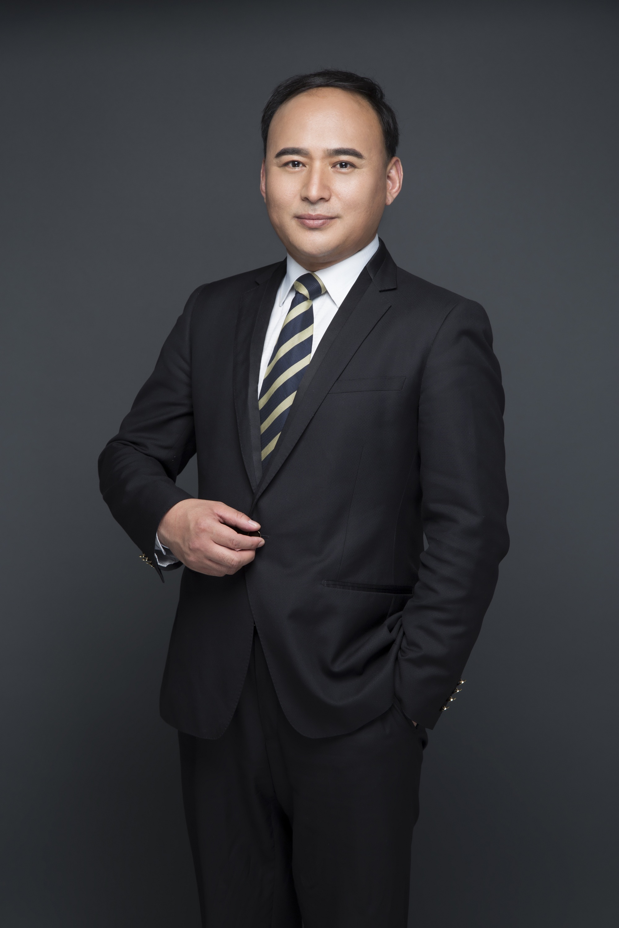 肖玉平 跟组制片负责人
